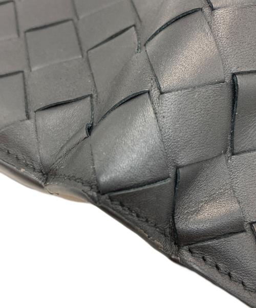 BOTTEGA VENETA（ボッテガベネタ）BOTTEGA VENETA (ボッテガベネタ) イントレチャート2つ折り財布 ブラックの古着・服飾アイテム