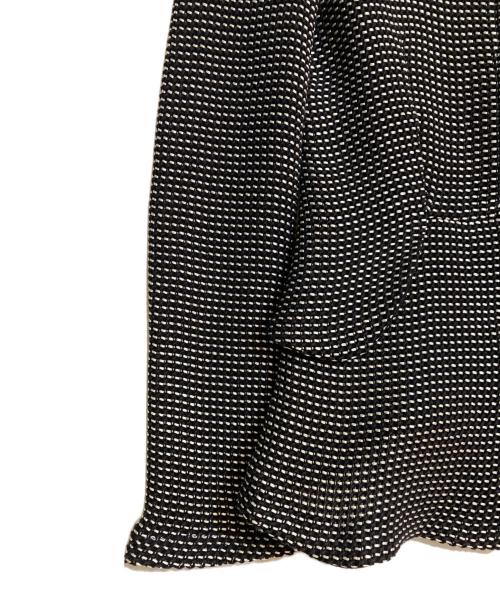 ARMANI COLLEZIONI（アルマーニ コレツィオーニ）ARMANI COLLEZIONI (アルマーニ コレツィオーニ) ノーカラーニットジャケット グレー サイズ:Mの古着・服飾アイテム