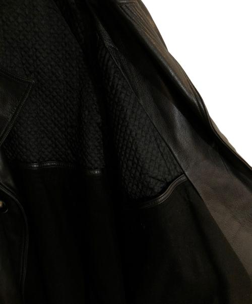 GIANNI VERSACE（ジャンニ・ヴェルサーチ）GIANNI VERSACE (ジャンニ・ヴェルサーチ) オールドレザートグルハーフコート ブラック サイズ:48の古着・服飾アイテム
