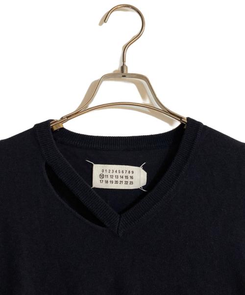 Maison Margiela（メゾンマルジェラ）Maison Margiela (メゾンマルジェラ) 09SSスラッシュドネックVネックニット ネイビー サイズ:Mの古着・服飾アイテム