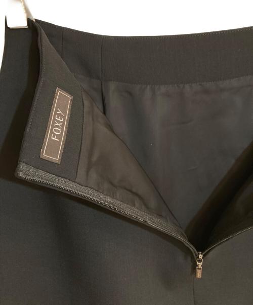 FOXEY（フォクシー）FOXEY (フォクシー) パールボタン装飾スカート ブラック サイズ:40の古着・服飾アイテム