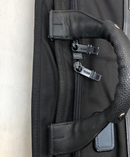 TUMI（トゥミ）TUMI (トゥミ) オーガナイザー・ポートフォリオ・ブリーフ ブラックの古着・服飾アイテム