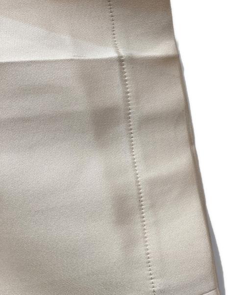 Conte（コンテ）conte (コンテ) ノースリーブサテンオールインワン ベージュ サイズ:38の古着・服飾アイテム