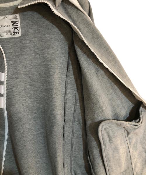 NIKE（ナイキ）NIKE (ナイキ) sacai (サカイ) 19AWダブルジップパーカー グレー サイズ:Ｌの古着・服飾アイテム
