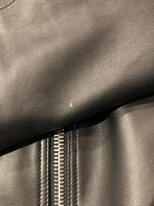 Sandro（サンドロ）Sandro (サンドロ) ラムレザーライダースジャケット ブラック サイズ:Ｓの古着・服飾アイテム