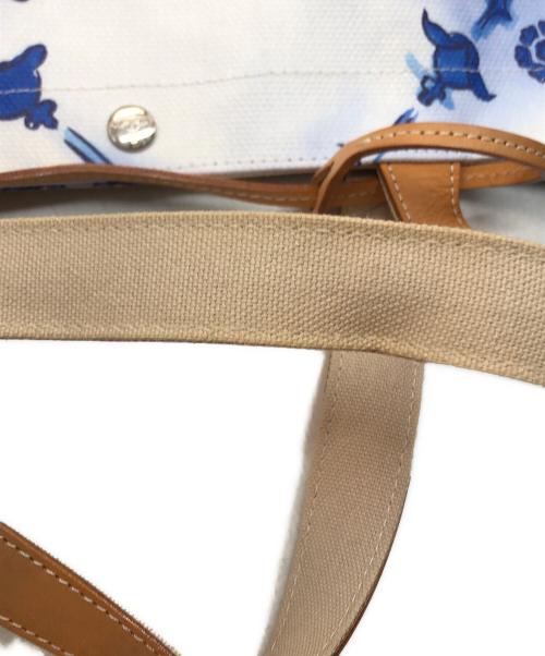 Vivienne Westwood（ヴィヴィアンウエストウッド）Vivienne Westwood (ヴィヴィアンウエストウッド) バードプリントトートバッグ ブルーの古着・服飾アイテム