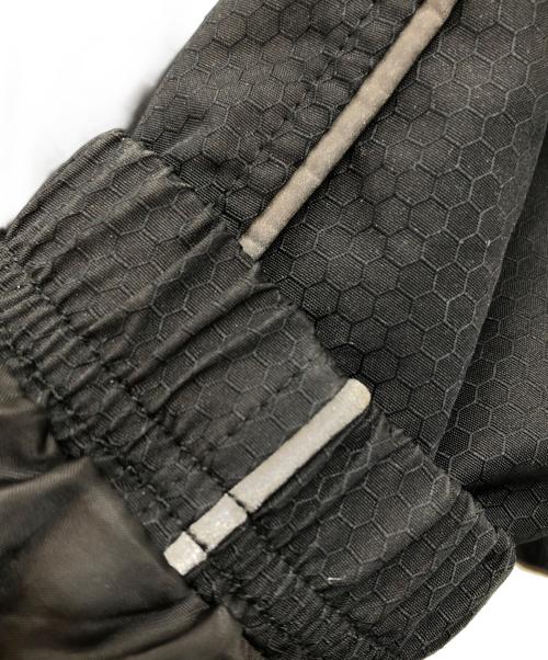 SUPREME（シュプリーム）Supreme (シュプリーム) Reflective Piping Pullover/リフレクティブパイピングプルオーバー  ブラック サイズ:Mの古着・服飾アイテム