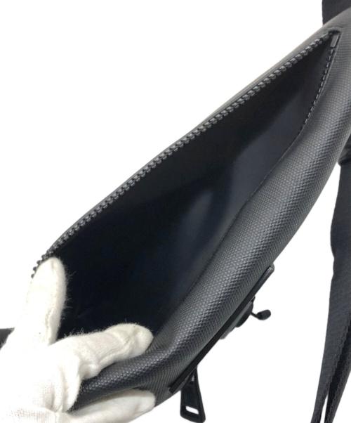 MONCLER（モンクレール）MONCLER (モンクレール) NAKOA TRIANGLE/ナコアトライアングル ブラックの古着・服飾アイテム