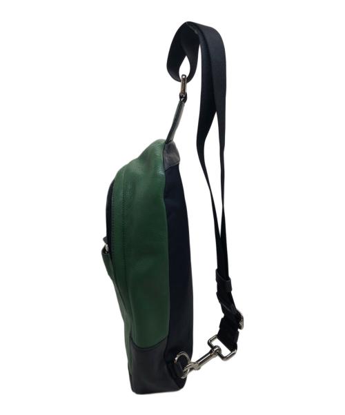 COACH（コーチ）COACH (コーチ) CAMPUS PACK IN SMOOTH LEATHER スリングバッグ/キャンパスパックインスムースレザー グリーンの古着・服飾アイテム