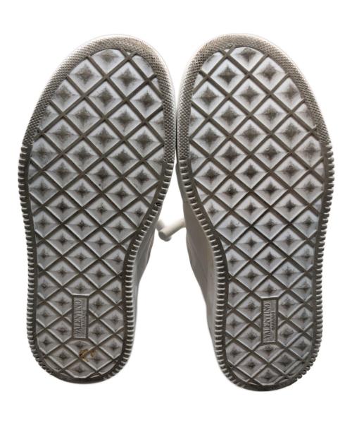 VALENTINO GARAVANI（ヴァレンティノ・ガラヴァーニ）VALENTINO GARAVANI (ヴァレンティノ・ガラヴァーニ) ワンスタッズXlナッパレザースニーカー ホワイト サイズ:37の古着・服飾アイテム