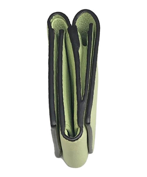 GUCCI（グッチ）GUCCI (グッチ) エンボスロゴミニウォレット グリーンの古着・服飾アイテム