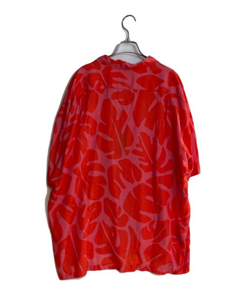 BOSS（ボス）BOSS (ボス) シーズン プリント & オープンカラー リラックスフィット シャツ レッド サイズ:XL 未使用品の古着・服飾アイテム
