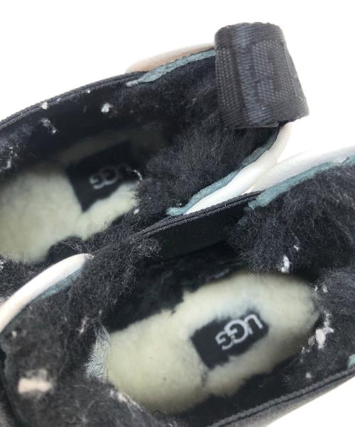 UGG（アグ）UGG (アグ) ニューメル プラットフォーム チェルシー ブーツ ホワイト サイズ:24cmの古着・服飾アイテム