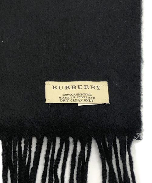 BURBERRY LONDON（バーバリーロンドン）BURBERRY LONDON (バーバリーロンドン) 刺繍カシミアマフラー ブラックの古着・服飾アイテム