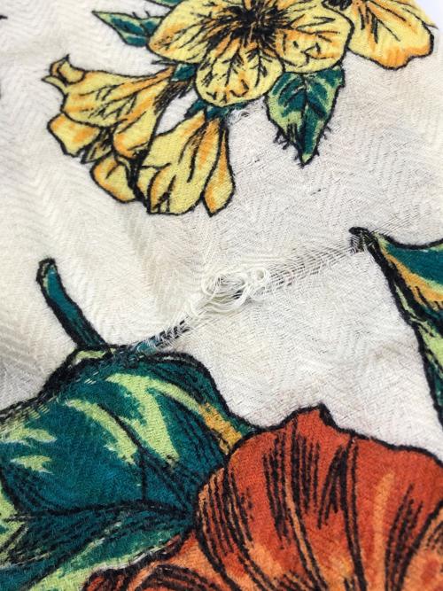 manipuri（マニプリ）manipuri (マニプリ) ウールシルクフラワープリントストール グリーンの古着・服飾アイテム