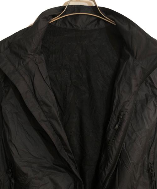 DAIWA PIER39（ダイワ ピア39）DAIWA PIER39 (ダイワ ピア39) TECH REVERSIBLE WIND SHIELD VEST/テッチリバーシブルウィンドシールドベスト ブラック サイズ:XLの古着・服飾アイテム