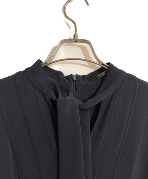CORCOVADO（コルコバード）CORCOVADO (コルコバード) ボウタイプリーツワンピース ネイビー サイズ:Sの古着・服飾アイテム