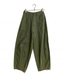 12closet（トゥエルブクローゼット）の古着「【洗える】カーヴィパンツ」｜グリーン