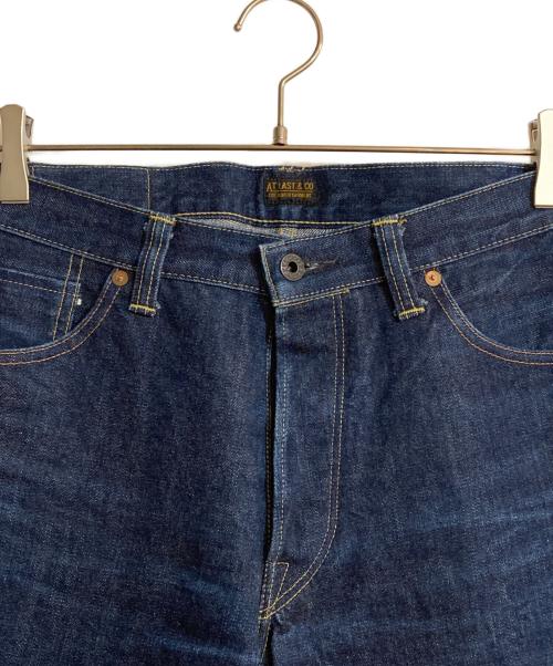 ATLAST & CO（アットラスト）ATLAST & CO (アットラスト) LOT 126 デニムパンツ インディゴ サイズ: 78.5cm (W31)の古着・服飾アイテム