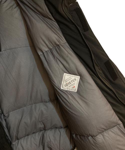 WHITE MOUNTAINEERING（ホワイトマウンテ二アニング）WHITE MOUNTAINEERING (ホワイトマウンテ二アニング) 21AW ゴアテックス ダウンジャケット ブラック サイズ:3の古着・服飾アイテム