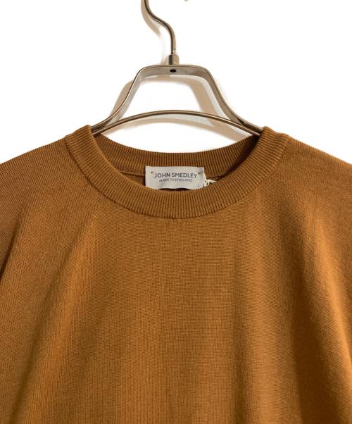 JOHN SMEDLEY（ジョンスメドレー）JOHN SMEDLEY (ジョンスメドレー) エクストラファインメリノウール 24ゲージ クルーネック ニット ブラウン (ジンジャー) サイズ:Ｌの古着・服飾アイテム