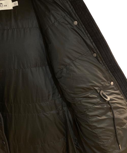 COACH（コーチ）COACH (コーチ) Cロゴ ダウンコート ブラック サイズ:Ｓの古着・服飾アイテム