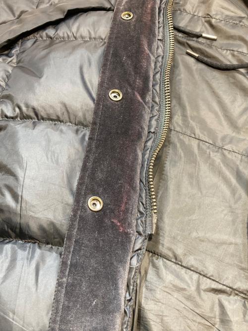 COACH（コーチ）COACH (コーチ) Cロゴ ダウンコート ブラック サイズ:Ｓの古着・服飾アイテム