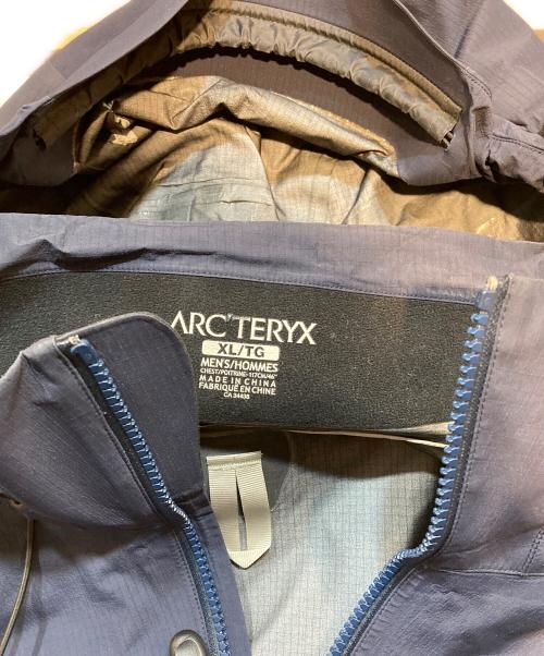 ARC'TERYX（アークテリクス）ARC'TERYX (アークテリクス) THETA AR JACKET ネイビー サイズ:XLの古着・服飾アイテム