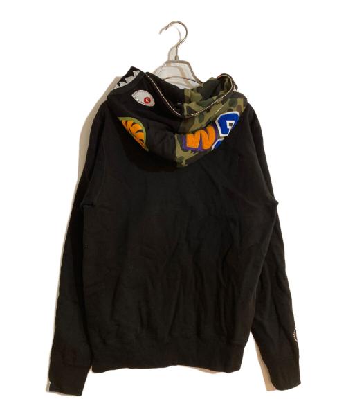 A BATHING APE（ア ベイシング エイプ）A BATHING APE (ア ベイシング エイプ) 1st Camo Shark Full Zip Hoodie ブラック サイズ:Ｍの古着・服飾アイテム