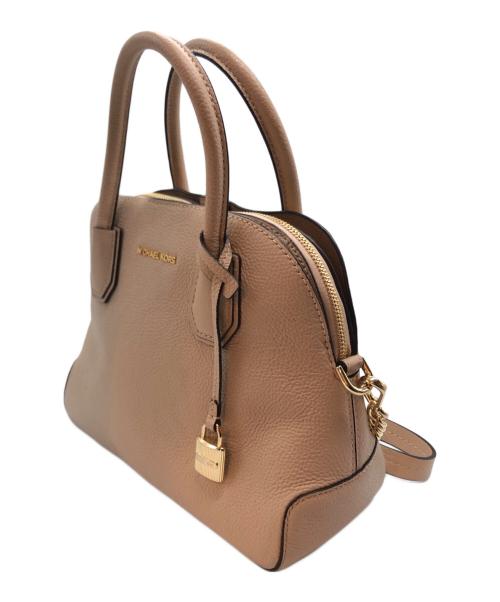 MICHAEL KORS（マイケル・コース）MICHAEL KORS (マイケル・コース) ドームサッチェル2WAYショルダーバッグ ベージュの古着・服飾アイテム