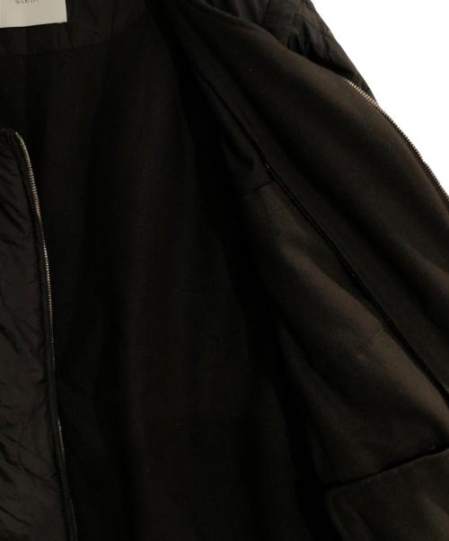 stein（シュタイン）stein (シュタイン) 21AW DEFORMABLE QUILTED JACKET ブラウン サイズ:Ｓの古着・服飾アイテム