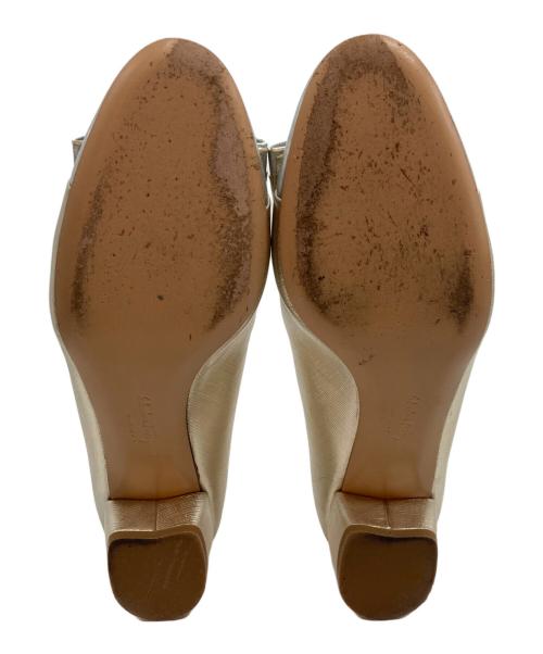 Salvatore Ferragamo（サルヴァトーレ フェラガモ）Salvatore Ferragamo (サルヴァトーレ フェラガモ) チャンキーヒールヴァラリボンパンプス ゴールド×シルバー サイズ:4Dの古着・服飾アイテム