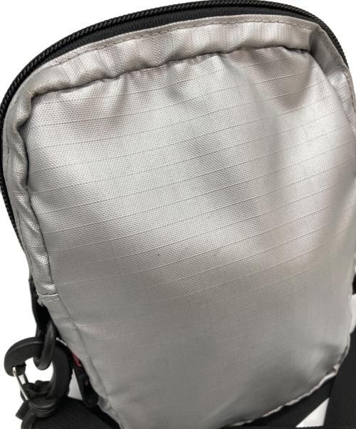 THE NORTH FACE（ザ ノース フェイス）THE NORTH FACE (ザ ノース フェイス) SUPREME (シュプリーム) 18SS Metallic Shoulder Bag シルバーの古着・服飾アイテム
