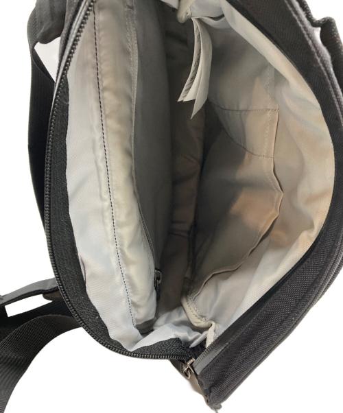 ARC'TERYX（アークテリクス）ARC'TERYX (アークテリクス) Arro 8 Shoulder Bag/ アロー8 ショルダーバッグ ブラックの古着・服飾アイテム