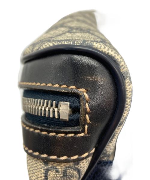 GUCCI（グッチ）GUCCI (グッチ) ウエストバッグ アイボリーの古着・服飾アイテム