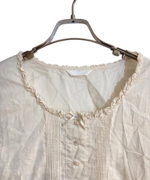 PINK HOUSE（ピンクハウス）PINK HOUSE (ピンクハウス) 袖フリル使いローンブラウス ベージュ サイズ:不明の古着・服飾アイテム