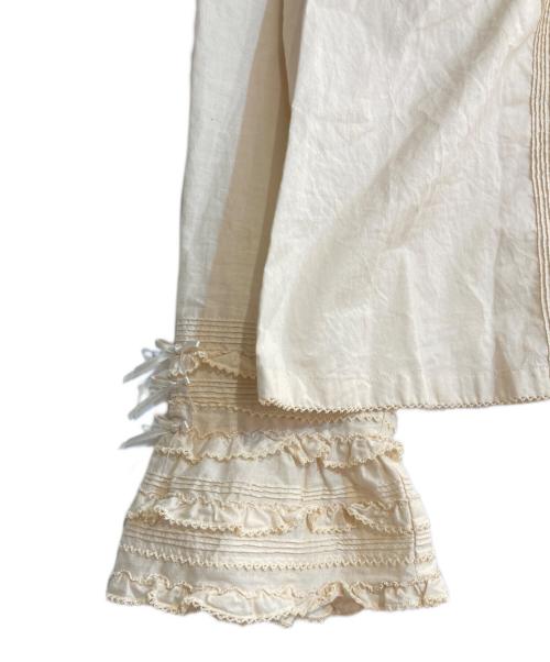 PINK HOUSE（ピンクハウス）PINK HOUSE (ピンクハウス) 袖フリル使いローンブラウス ベージュ サイズ:不明の古着・服飾アイテム