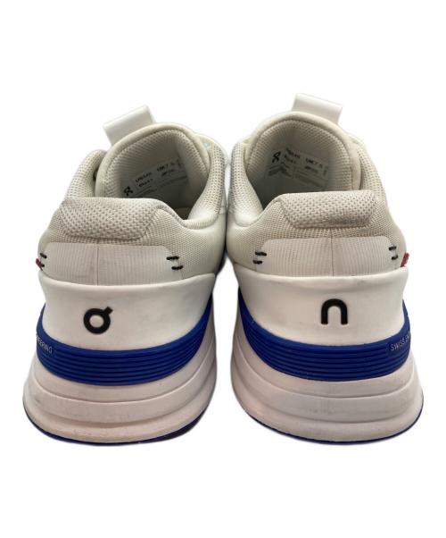 on（オン）On (オン) THE ROGER PRO ホワイト サイズ:26㎝の古着・服飾アイテム