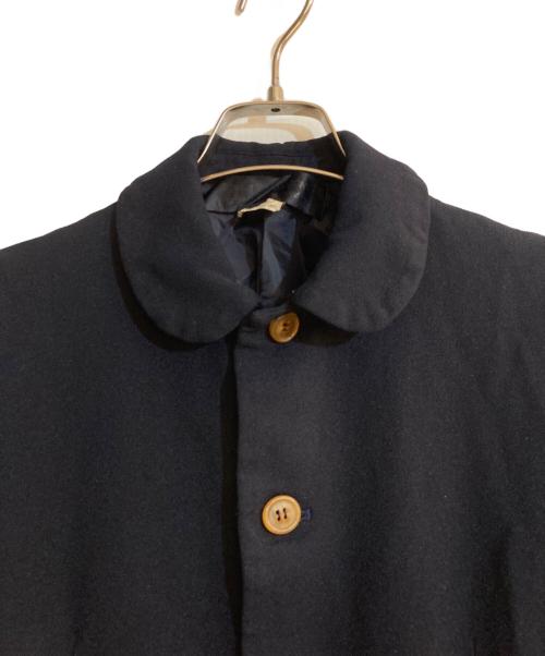COMME des GARCONS COMME des GARCONS（コムデギャルソン コムデギャルソン）COMME des GARCONS COMME des GARCONS (コムデギャルソン コムデギャルソン) 丸襟ポリ縮絨ジャケット ネイビー サイズ:XSの古着・服飾アイテム
