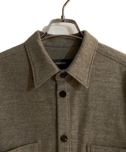 CHAOS GENTLEMAN LADY（カオス ジェントルマン レディ）CHAOS GENTLEMAN LADY (カオス ジェントルマン レディ) バランCPOシャツ ベージュ サイズ:FREE 未使用品の古着・服飾アイテム