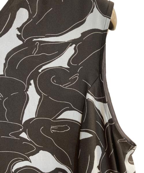 23区（ニジュウサンク）23区 (ニジュウサンク) 【洗える】Ratti フラワーアートプリント ワンピース ブラウン サイズ:38の古着・服飾アイテム