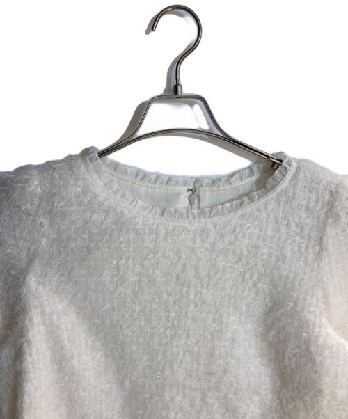 TO BE CHIC（トゥービーシック）TO BE CHIC (トゥービーシック) フェザーチュール プルオーバー ホワイト サイズ:42の古着・服飾アイテム