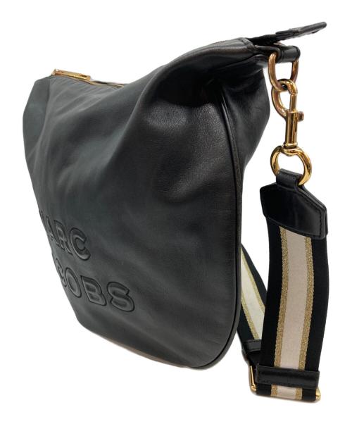 MARC JACOBS（マークジェイコブズ）MARC JACOBS (マークジェイコブズ) ソフトエンボスロゴショルダーバッグ ブラックの古着・服飾アイテム