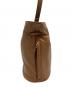 russet (ラシット) レザー巾着バッグ ブラウン：10000円