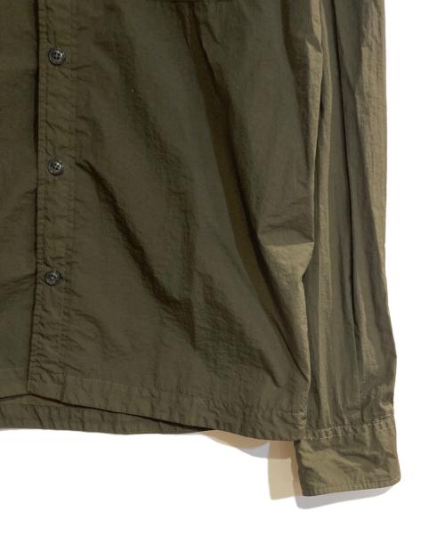C.P COMPANY（シーピーカンパニー）C.P COMPANY (シーピーカンパニー) ナイロンゴーグルシャツ カーキ サイズ:Mの古着・服飾アイテム