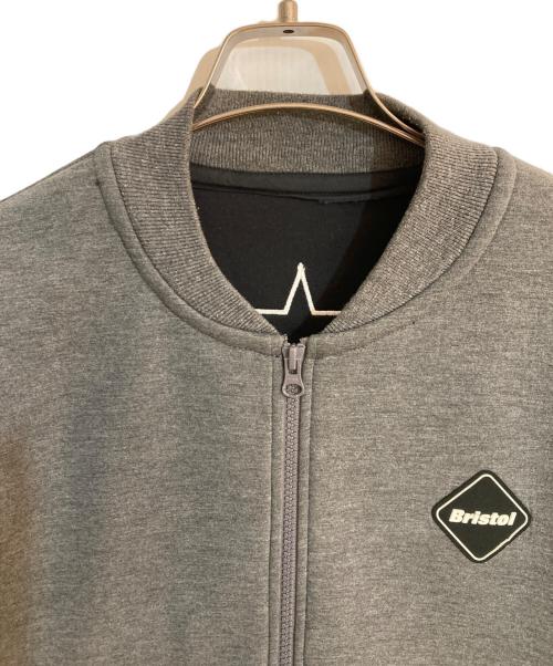 F.C.R.B.（エフシーレアルブリストル）F.C.R.B. (エフシーレアルブリストル) BONDING BOMBER JACKET グレー サイズ:Mの古着・服飾アイテム