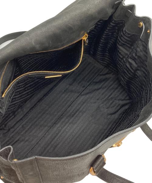 PRADA（プラダ）PRADA (プラダ) アンティーク加工 バックルレザーバッグ ブラックの古着・服飾アイテム