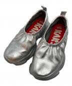 CAMPERカンペール）の古着「カースト フラットシューズ」｜シルバー