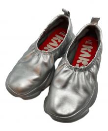 CAMPER（カンペール）の古着「カースト フラットシューズ」｜シルバー