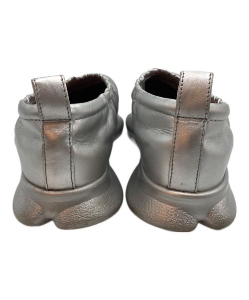 CAMPER（カンペール）CAMPER (カンペール) カースト フラットシューズ シルバー サイズ:40の古着・服飾アイテム